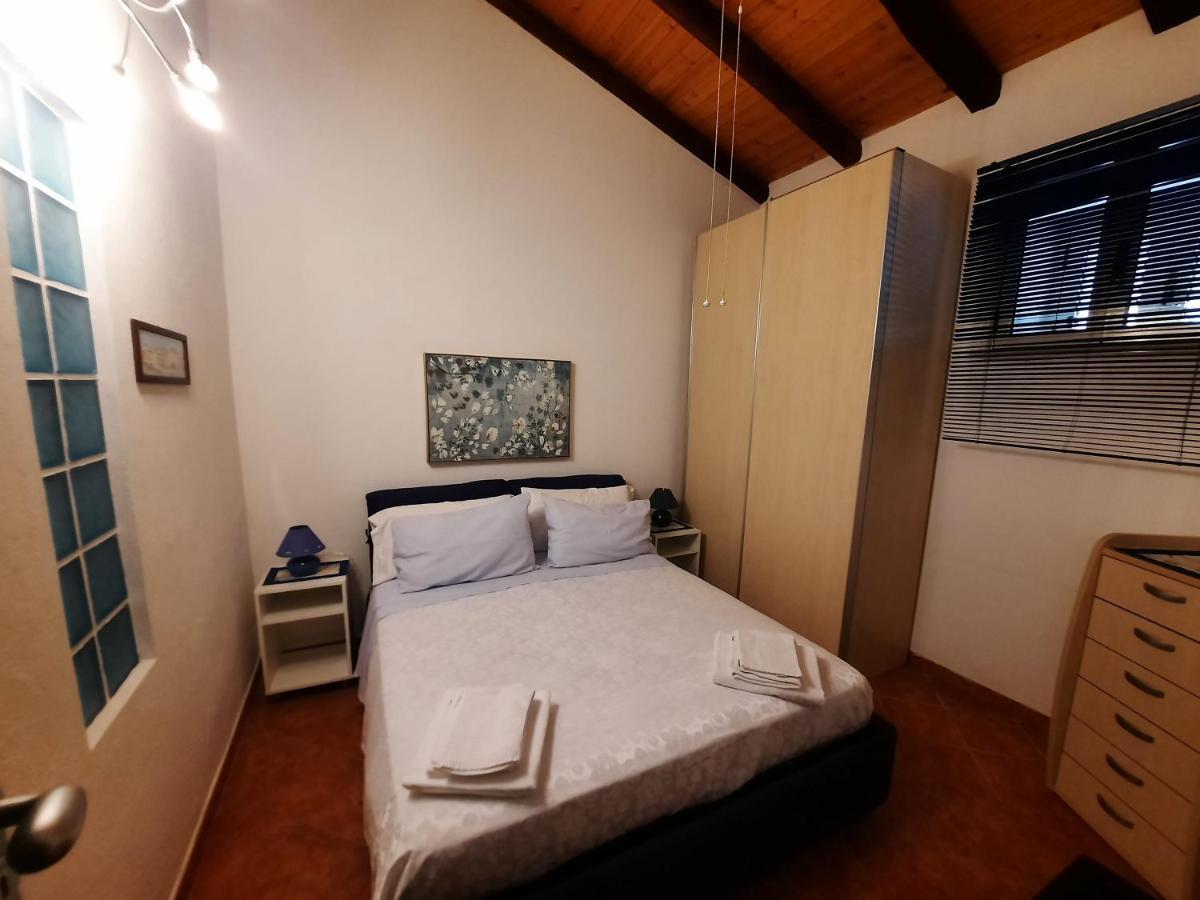 La Casa Di Marta Villa Milazzo Exteriör bild